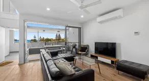 Woolgoolga Executive Apartment - Image 2
