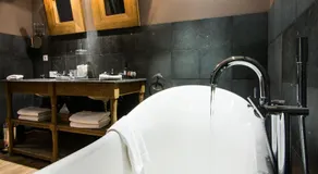 The Saints Bliss Hotel - Image 5