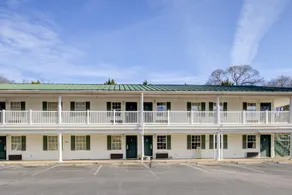 Plantation Inn & Suites Near Locust Grove I 75 - Image 5