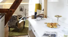 KönigsSCHLAF No5 - Barrierefrei, chic & gemütlich in der Altstadt - Image 2