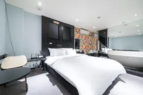 Hotel Blanc in Gwacheon - Image 2