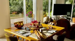 Chambre indépendante au calme, petit-déjeuner inclus - Image 2