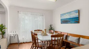 Charming Cape Wooli Home - Image 4