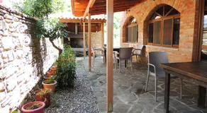 Guest Parents House - Image 4