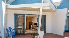 Windsurfer Beach Chalet 4 - Image 4