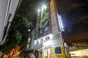 OYO Townhouse 82047 SRK Live Inn Castle - Image 2