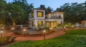 SaffronStays RiverFront Manor, 5-BDR pool villa by Pej River - Image 4