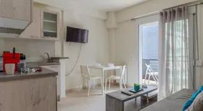Elvita Apartments 3 - Image 2