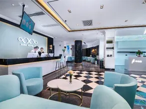 Xana Hotelle (Shenzhen Luohu Dongmen  Yitian Holiday Plaza Hotel） - Image 2