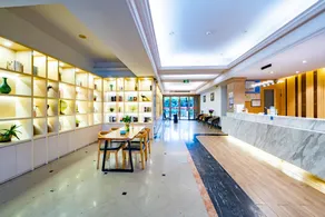Elan Boutique Hotel - Image 2