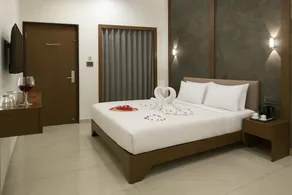 Aarambh Jungle Vista Resort - Gir - Image 2