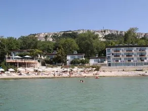 Hotel Oasis - Beach Access - Image 3