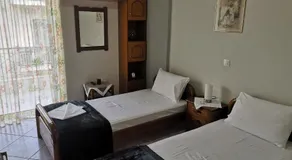 Panos & Antzy Apartment - Image 2
