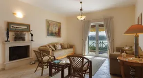 Blue Coast Suites - Seaside Retreat with Pool in Exclusive Kommeno - Image 2