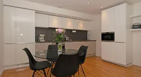 Kew Bridge Penthouse - Image 3