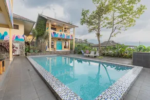Villa d'Oasis 2 Puncak Mitra RedDoorz - Image 2