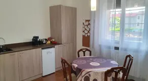 B&B LORI - Image 4