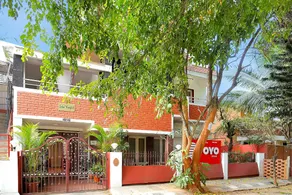 OYO Gokul Heritage Near Ragigudda Sri Prasanna Anjaneyaswamy Temple - Image 3