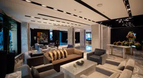 The V Hotel - Image 4