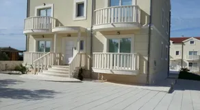 Villa Bachelor Apartments - Image 4