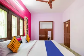 SPOT ON Hotel Luv Palace - Image 2