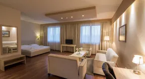 Hotel Quercus - Image 2