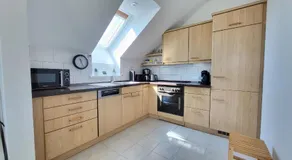 Dachgeschosswohnung - Image 4