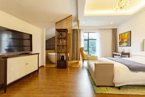 Z-up Boutique Hotel - Image 2