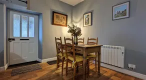 Ellers Farm Cottage - Image 3