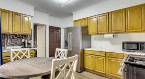 Premier Lodi 3BR 1st Floor Near NYC, MetLife & American Dream - Image 3
