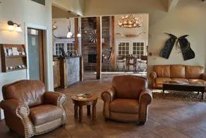 Lone Star Lodge and Marina - Image 4