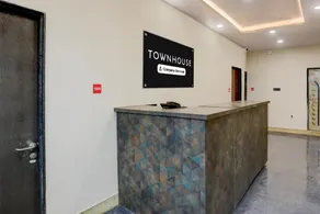 Super Townhouse ISBT Vijay Nagar Jabalpur - Image 4