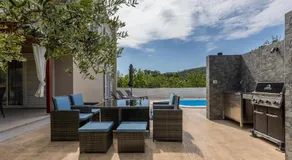 Villa Arbareto with heated swimming pool - Image 3