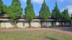 Maple House by Villa Istana Bunga - Image 2