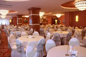 Oasis Hotel - Image 3