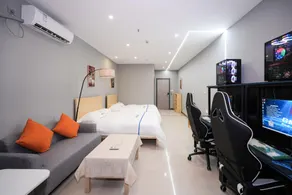 Guangming Esports Mansion (Houjie Wanda Plaza) - Image 2