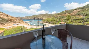 Almy Beach Hotel - Image 3