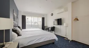 Namba Garden Square Apartment - Image 2