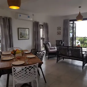 Bougainvillas Seychelles - Image 3