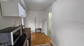 One Bedroom Apartment - Image 4