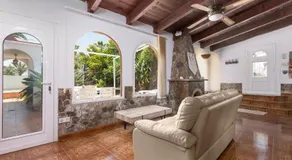 Home2Book Quiet Villa with Private Pool - Image 5