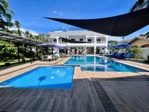 Squares Beachside Apartments - Image 2
