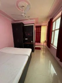 Pine View Guest House - Image 5