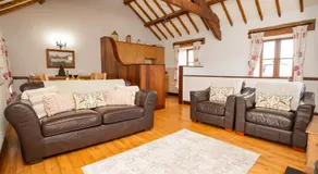 Ystumgwern Luxury Barn Conversions - Image 3