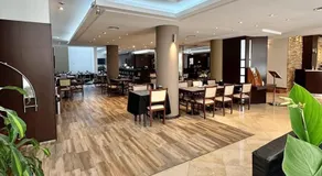 Urquiza Apart Hotel & Suites - Image 5
