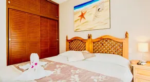 Playacar - Superior Comfort Room With Swimming Pool Air Conditioning and Parking - Image 2