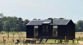 The Bothies at Elsham Hall - Image 5