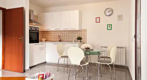 Zagi Apartment - Image 4