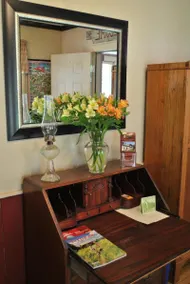 Brass Lantern Inn - Image 2