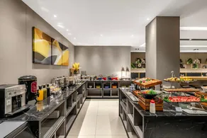 Home Inn Selected Xi'an Zhonglou Metro Station - Image 3